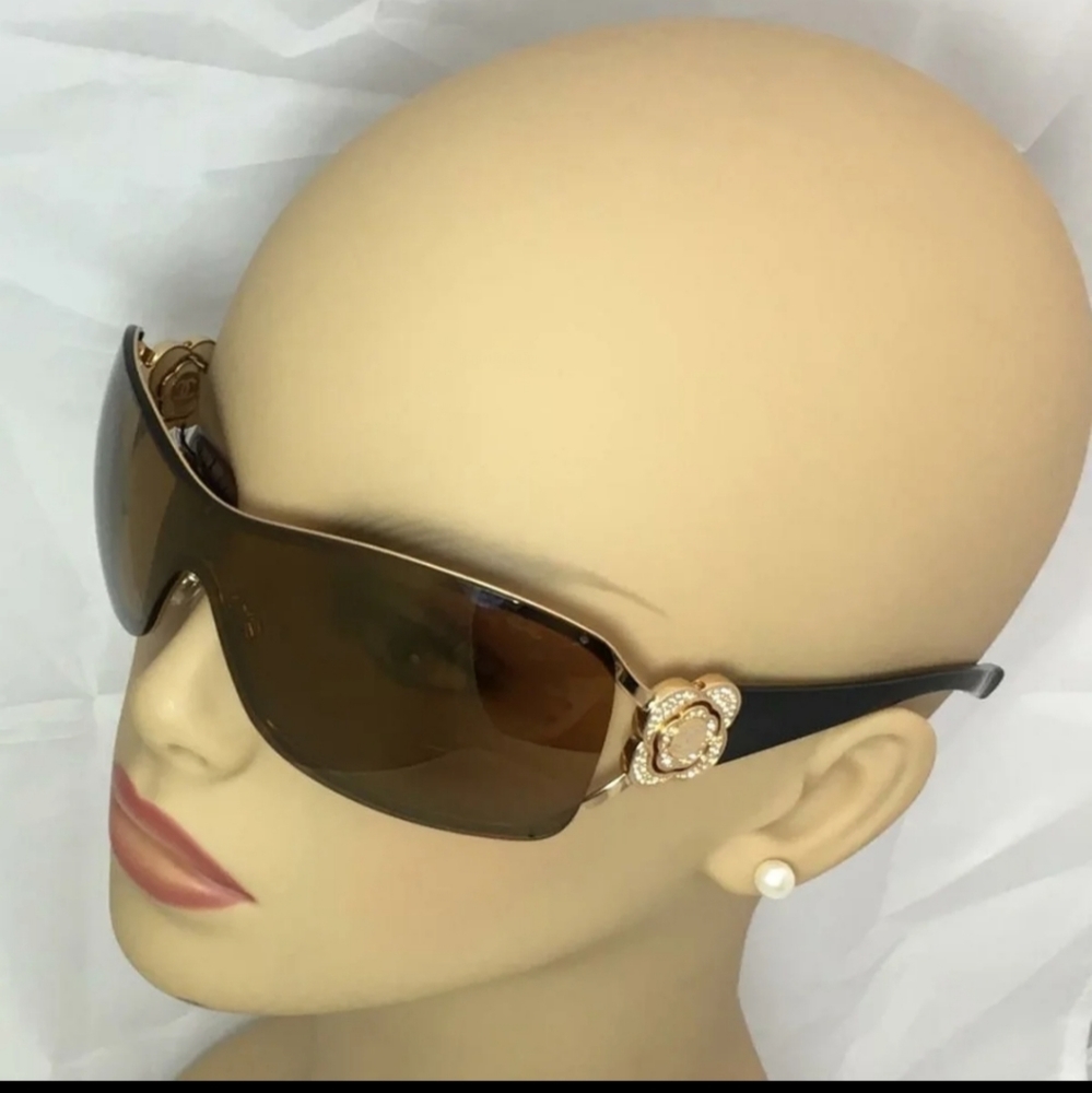 SOLD .Chanel sunglasses
